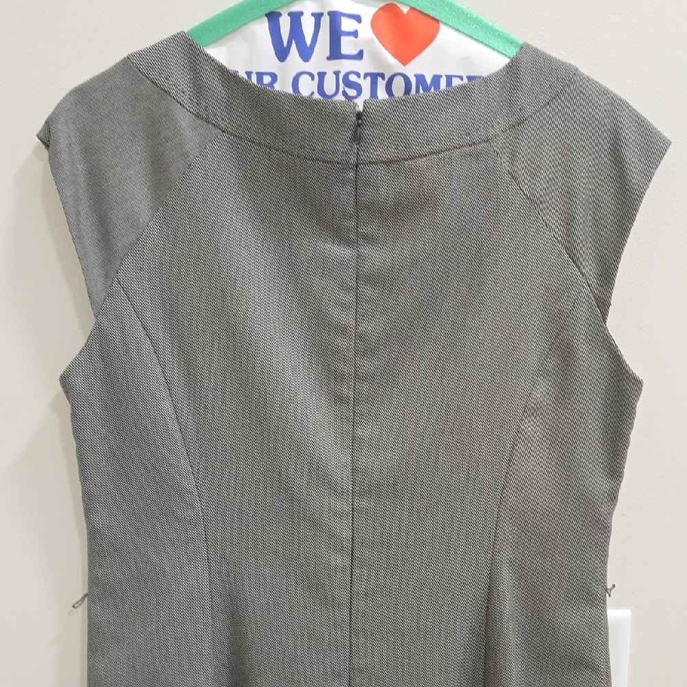Jones New York Gray Blazer Professional Business Attire - Picture 6 of 11